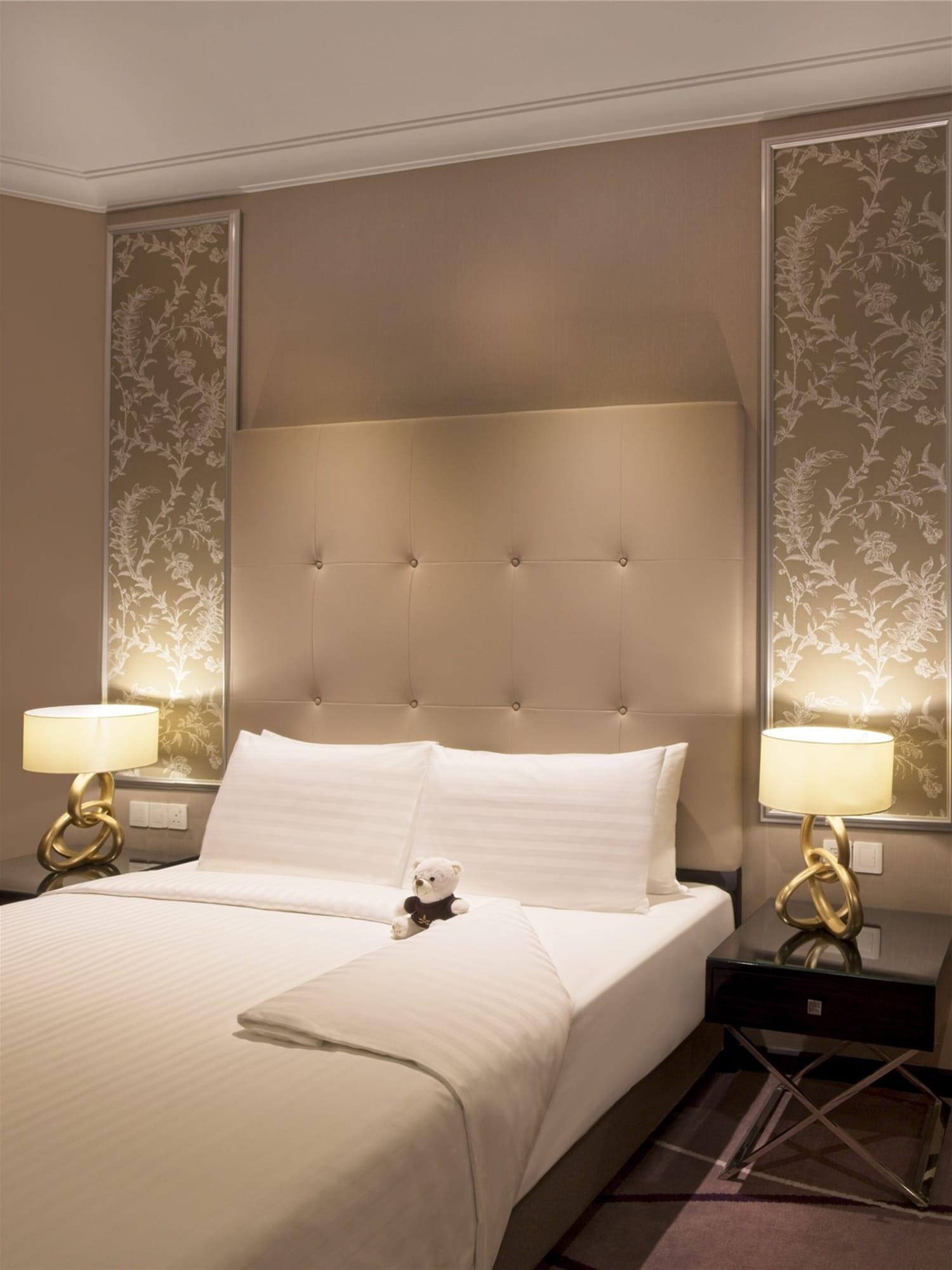 ดอร์เซต ฮาร์ตามัส กัวลาลัมเปอร์ Hotel ภายนอก รูปภาพ A bed with a headboard